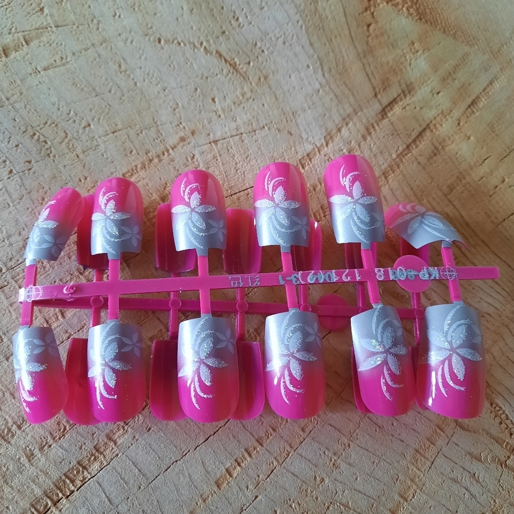 Pink, silver, and grey summer presson nails